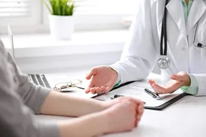 Một bác sĩ xin nghỉ việc, bồi thường gần 200 triệu đồng