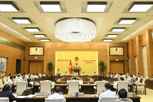 Ủy ban Thường vụ Quốc hội cho ý kiến về dự án Luật sửa đổi, bổ sung Phụ lục – Danh mục chỉ tiêu thống kê quốc gia của Luật Thống kê. Ảnh: Quochoi.vn