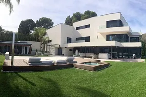 Messi xây dinh thự “dưỡng già”