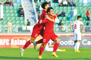 Khuất Văn Khang (10) vừa cùng đội tuyển U20 Việt Nam dự giải vô địch U20 châu Á 2023. Ảnh: P.MINH