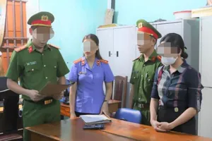 Bắt các đối tượng lập hồ sơ khống tham ô trên 10 tỷ đồng