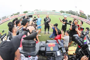 Nhà báo thể thao: Khi cười nụ, lúc khóc thầm 