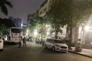 Triệt phá tụ điểm mại dâm cho người nước ngoài Luxury Business Club