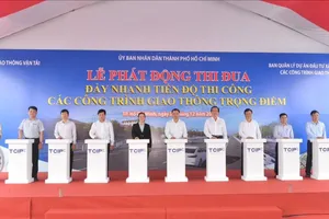 TPHCM: Các dự án hạ tầng thi công xuyên Tết, phấn đấu năm 2024 hoàn thành 38 dự án