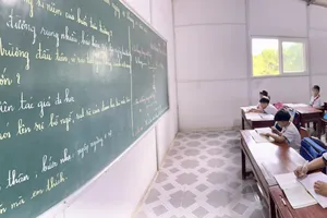 Lớp học “360 độ” trên đảo Hòn Chuối