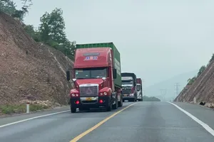 Từ ngày 4-4, sẽ cấm xe tải nặng lưu thông vào đường cao tốc Cam Lộ - La Sơn