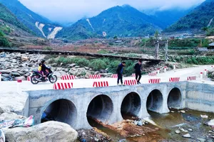 Người đảng viên viết tiếp câu chuyện trên miền cổ tích - Sức thuyết phục từ tấm lòng tận tụy