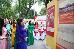 Nhiều hoạt động ý nghĩa tại Phủ Chủ tịch kỷ niệm 135 năm ngày sinh Bác Hồ. Ảnh: NAM NGUYỄN