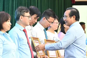 Phong trào thi đua yêu nước - thúc đẩy TPHCM vững bước phát triển