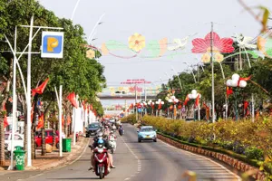 Một góc khu vực trung tâm xã Kim Long. Ảnh: ĐINH HÙNG