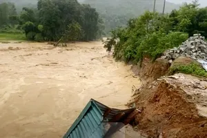 Lũ quét gây thiệt hại về tài sản, chia cắt bản làng ở Nghệ An