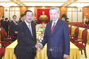 Tổng Bí thư Tô Lâm tiếp Chủ tịch Đảng Nhân dân Campuchia Hun Sen