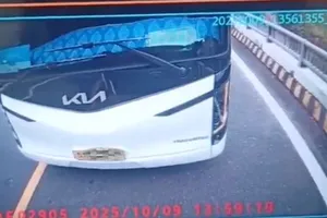 Xử phạt tài xế xe khách lấn làn suýt gây tai nạn trên đèo Khánh Lê