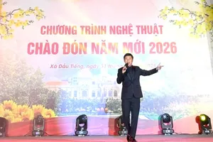 “Khúc hát giao mùa” lan tỏa niềm vui trong đêm cuối năm