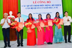 UBND phường Tam Thắng trao các quyết định điều động, bổ nhiệm cán bộ quản lý giáo dục