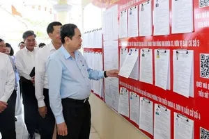 Chủ tịch Quốc hội kiểm tra công tác chuẩn bị bầu cử tại Đồng Nai