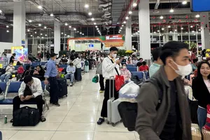 Một số doanh nghiệp tại Bến xe Miền Đông TPHCM kê khai tăng giá vé. 