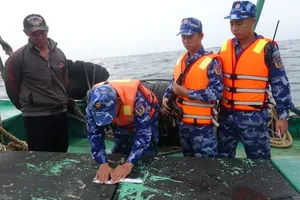 Xử lý nghiêm hành vi buôn lậu, vận chuyển trái phép xăng dầu qua biên giới