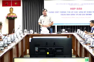 Triển khai đồng bộ nhiều giải pháp giảm ùn tắc giao thông tại TPHCM