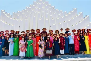 Giao lưu văn hóa "Kết nối nhân dân ASEAN"