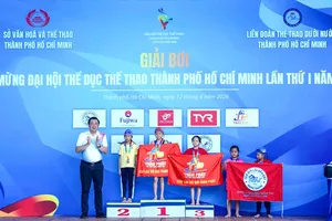Tìm kiếm tài năng trẻ từ giải bơi học đường