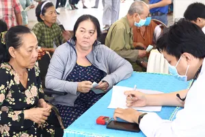 500 người cao tuổi ở xã Cần Giờ được khám bệnh, phát thuốc miễn phí 