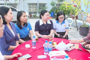 Gần cơ sở, gỡ nút thắt cho dân