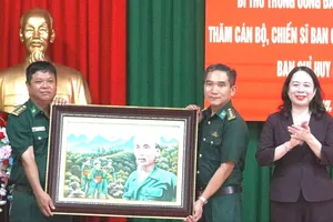 Phó Chủ tịch nước Võ Thị Ánh Xuân thăm lực lượng Bộ đội Biên phòng làm nhiệm vụ tại Phú Quốc