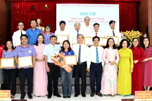 Trao giải hội thi Báo cáo viên giỏi năm 2026