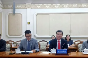 Phó Chủ tịch UBND TPHCM Nguyễn Công Vinh phát biểu tại buổi tiếp. Ảnh: MINH CHÂU