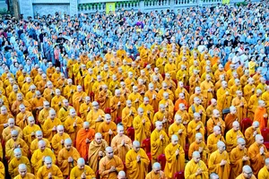 Trang nghiêm Đại lễ Phật đản Phật lịch 2570 tại Việt Nam Quốc Tự