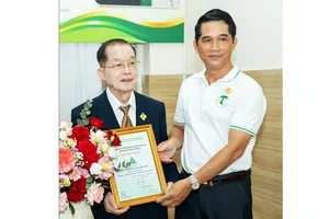 Kết nạp Trung tâm Điều trị Oxy Cao áp Thanh Xuân vào Hội Bảo vệ Thiên nhiên và Môi trường TPHCM