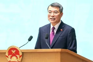 Thủ tướng Lê Minh Hưng chủ trì và phát biểu tại Hội nghị Thường trực Chính phủ với cộng đồng doanh nghiệp, sáng 18-7. Ảnh: VIẾT CHUNG