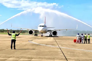Quảng Trị đón chuyến bay đầu tiên từ Cam Ranh