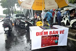 Giá vé "chợ đen" tăng trước trận Việt Nam và Malaysia