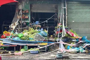 Cháy ki ốt bán rau, 1 người tử vong, 2 người bị thương