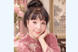 NSND Lan Hương tiếp tục đối thoại với ký ức lịch sử