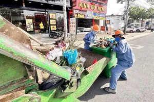 Quản lý bằng dữ liệu, hỗ trợ chuyển đổi phương tiện thu gom rác