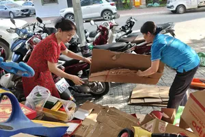 Các hội viên thu gom phế liệu