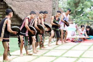 Khơi mạch Không gian văn hóa cồng chiêng Tây Nguyên - Bài 3: Hồi sinh giá trị một di sản