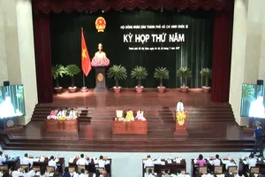 Khai mạc kỳ họp thứ 5 HĐND TP khoá IX: Tập trung giải quyết những vấn đề "nóng"