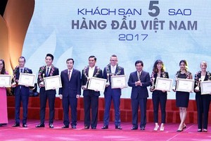 89 travel agencies receive 2017 Vietnam tourism awards