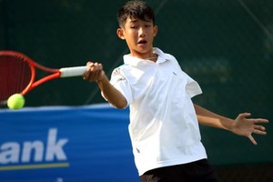 Van Phuong wins at ITF