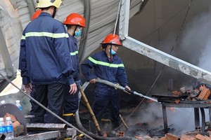 Firefighters are trying to control the blaze