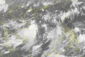 Tropical low-pressure may become storm