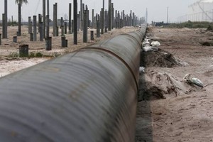 An oil pipeline in Pangerang in Malaysia's southern state of Johor (Source: Reuters)