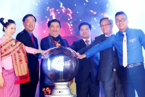 Nghi thức Khai mạc Gặp gỡ hữu nghị thanh niên Việt Nam - Lào 2017