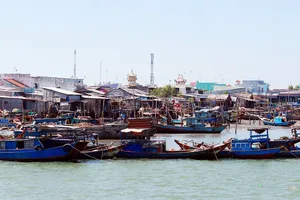 Cải thiện nhà ở hộ nghèo thích ứng biến đổi khí hậu