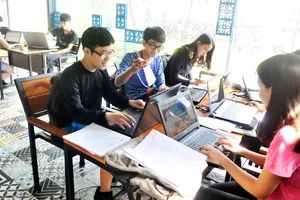 Các startup làm việc trong không gian Sáng kiến hỗ trợ đổi mới sáng tạo và khởi nghiệp