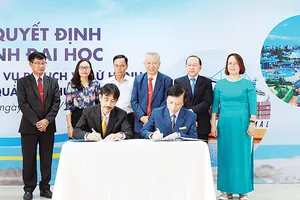 Bộ GD-ĐT trao quyết định mở 2 ngành mới cho Trường Đại học Bà Rịa - Vũng Tàu